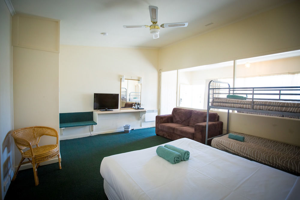Abel Tasman Airport Motor Inn Launceston Exteriér fotografie